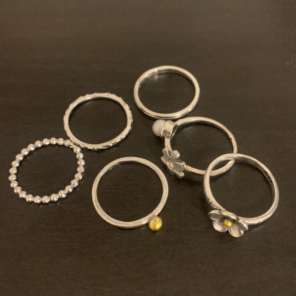 Silver ring set - Picture 2 of 3